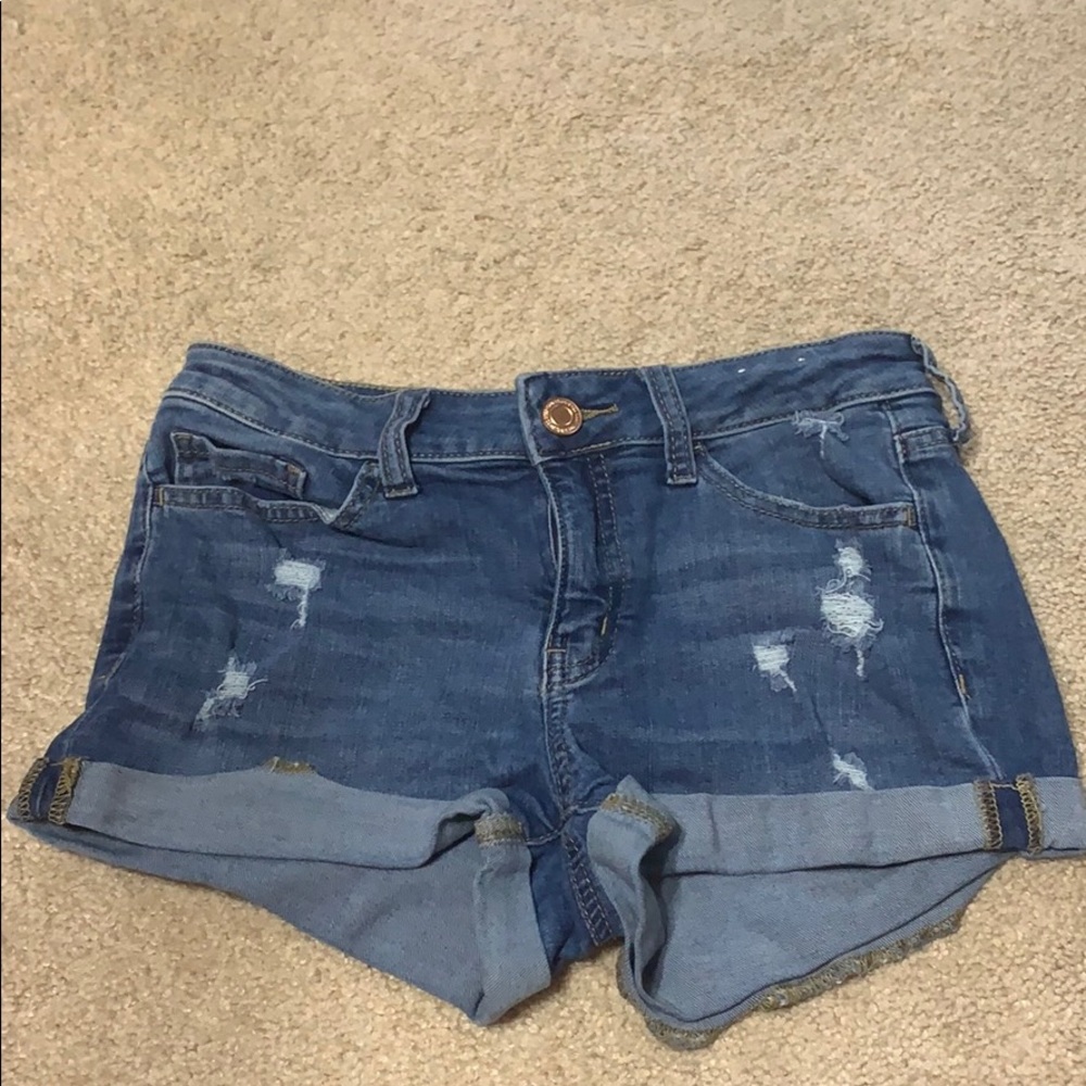 “SO” favorite low rise shortie jean short